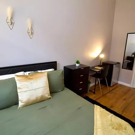 Tuk Ahoy - Emerald Suite 3C With Shared Spaces